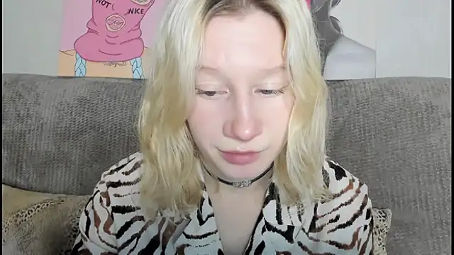 EnigmaSee online show from December 15, 2025, 1:44 am