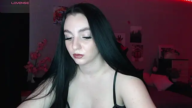 Snapshot of Fluffy_Tiffy chatting on February 28, 2025, 7:58 am Fluffy Tiffy online show from February 28, 2025, 7:58 am