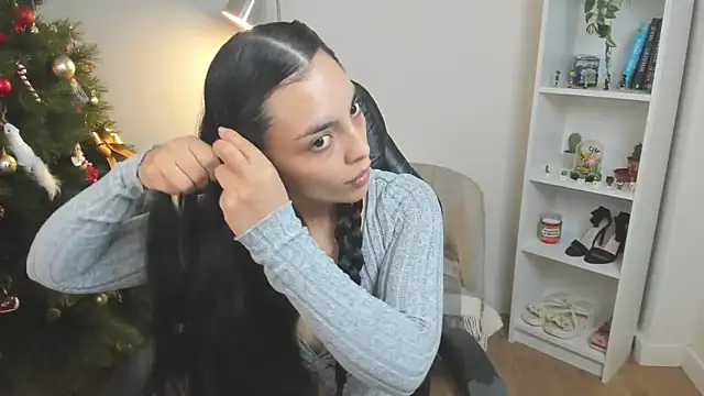  BellaEvans  online show from December 18, 2025, 5:56 am