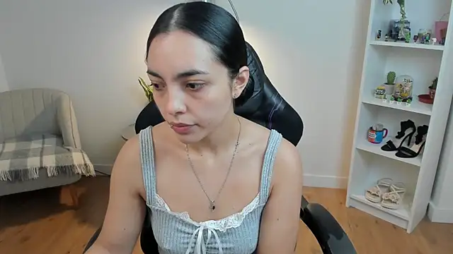  BellaEvans  online show from February 13, 2026, 5:51 am