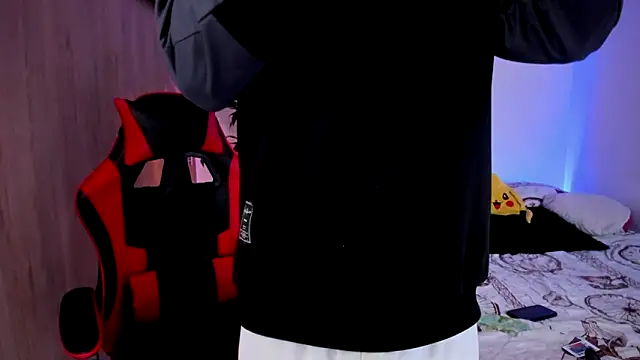 aldrinwhite online show from March 17, 2026, 6:00 pm