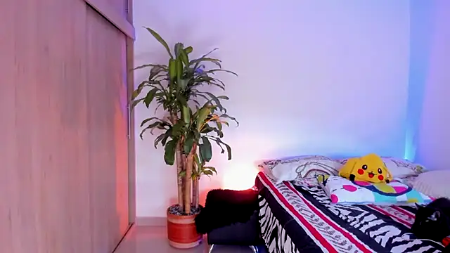 aldrinwhite online show from March 28, 2026, 7:04 pm