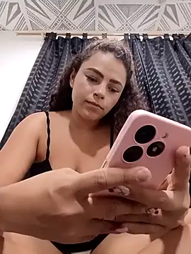Snapshot of Mommy-Hot chatting on September 12, 2025, 3:17 am Mommy-Hot online show from September 12, 2025, 3:17 am
