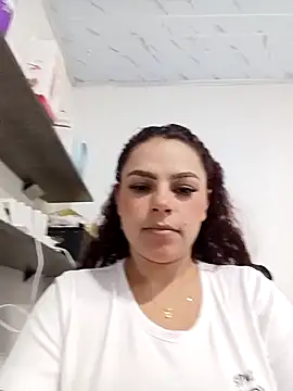 Mommy-Hot online show from February 17, 2026, 1:58 am