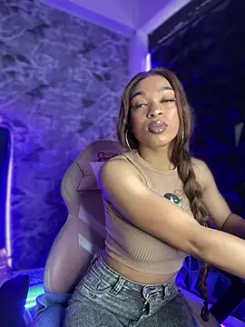 Snapshot of Melany_Williams chatting on March 16, 2025, 1:17 pm Melany Williams online show from March 16, 2025, 1:17 pm