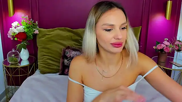 MissLoou online show from November 16, 2025, 6:07 am