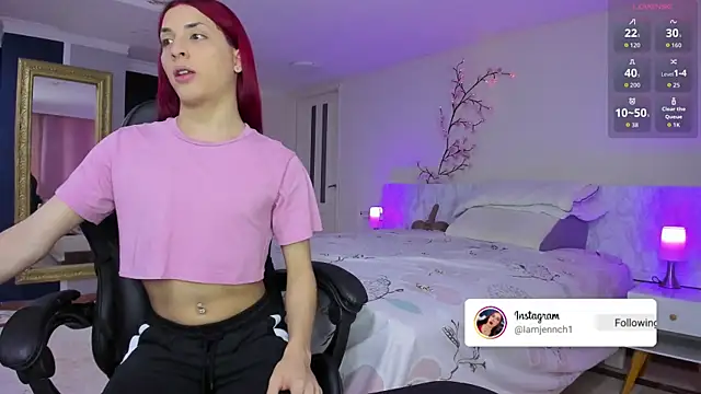 charolbruce 1 online show from December 22, 2025, 11:54 am