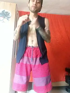 Snapshot of Mich_Stev9524 chatting on February 18, 2026, 4:47 pm Mich Stev9524 online show from February 18, 2026, 4:47 pm