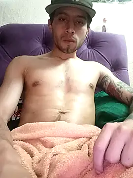 Snapshot of Mich_Stev9524 chatting on February 22, 2026, 4:15 am Mich Stev9524 online show from February 22, 2026, 4:15 am