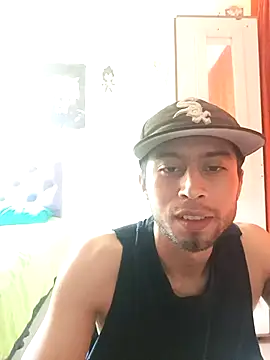 Snapshot of Mich_Stev9524 chatting on February 6, 2026, 5:20 pm Mich Stev9524 online show from February 6, 2026, 5:20 pm