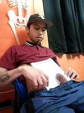 Snapshot of Mich_Stev9524 chatting on February 1, 2026, 11:58 pm Mich Stev9524 online show from February 1, 2026, 11:58 pm