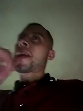 Snapshot of Mich_Stev9524 chatting on November 18, 2025, 10:34 pm Mich Stev9524 online show from November 18, 2025, 10:34 pm