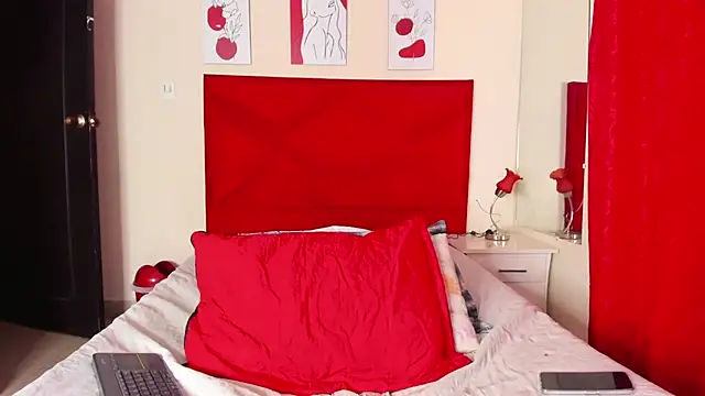 DakotaHoland online show from October 3, 2025, 1:23 pm