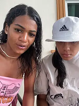 Snapshot of BarbieHotLaura chatting on February 22, 2025, 8:42 pm BarbieHotLaura online show from February 22, 2025, 8:42 pm