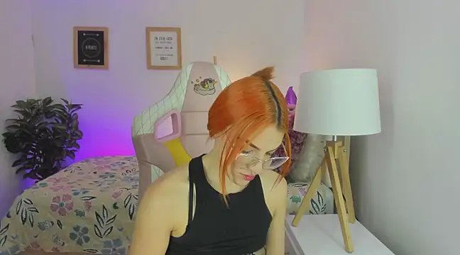 Snapshot of Celeste_blazze chatting on February 19, 2025, 2:01 am Celeste blazze online show from February 19, 2025, 2:01 am