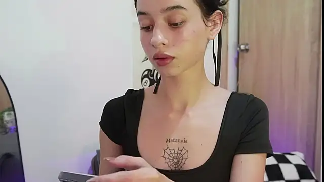 Snapshot of salome-brown chatting on November 19, 2025, 11:38 pm salome-brown online show from November 19, 2025, 11:38 pm