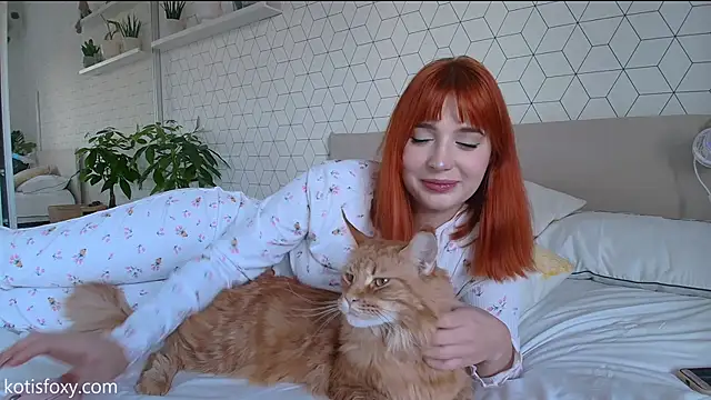 Kotis Foxy online show from December 2, 2024, 1:08 pm