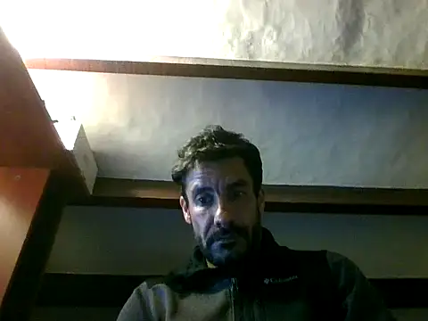 elkike1980 online show from May 29, 2026, 3:56 am