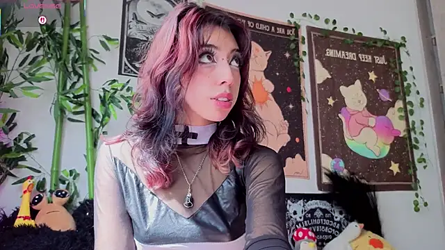 Nyx nayla online show from February 26, 2026, 7:36 pm