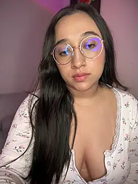 Snapshot of cata_megan chatting on March 3, 2025, 12:17 pm cata megan online show from March 3, 2025, 12:17 pm