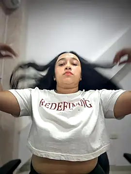 Snapshot of cata_megan chatting on November 25, 2025, 6:03 am cata megan online show from November 25, 2025, 6:03 am