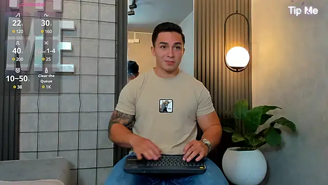 Snapshot of Ryan_Hunt chatting on February 15, 2025, 4:56 pm Ryan Hunt online show from February 15, 2025, 4:56 pm
