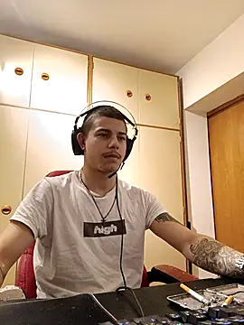 BigDickEnrg7195 online show from February 15, 2025, 10:10 pm