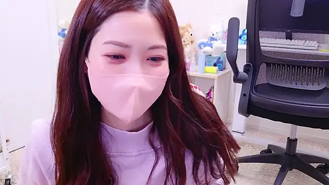 Snapshot of oxo_yuna_oxo chatting on January 9, 2025, 10:52 am oxo yuna oxo online show from January 9, 2025, 10:52 am