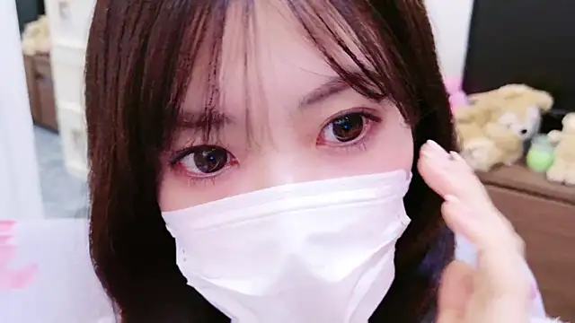 Snapshot of oxo_yuna_oxo chatting on February 17, 2025, 1:00 pm oxo yuna oxo online show from February 17, 2025, 1:00 pm