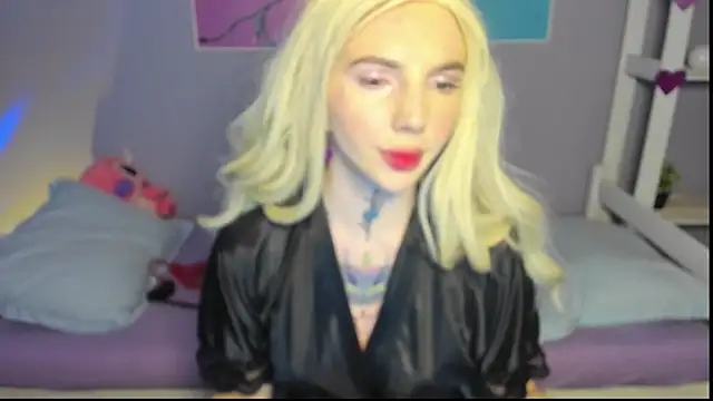 Snapshot of AnneTenet chatting on January 28, 2025, 6:05 am AnneTenet online show from January 28, 2025, 6:05 am