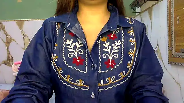 Snapshot of Hoty-Shivangi chatting on October 18, 2025, 6:04 am Hoty-Shivangi online show from October 18, 2025, 6:04 am