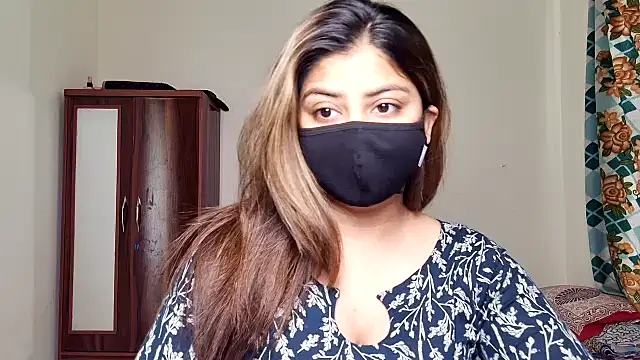 Hoty-Shivangi online show from March 14, 2026, 10:32 am