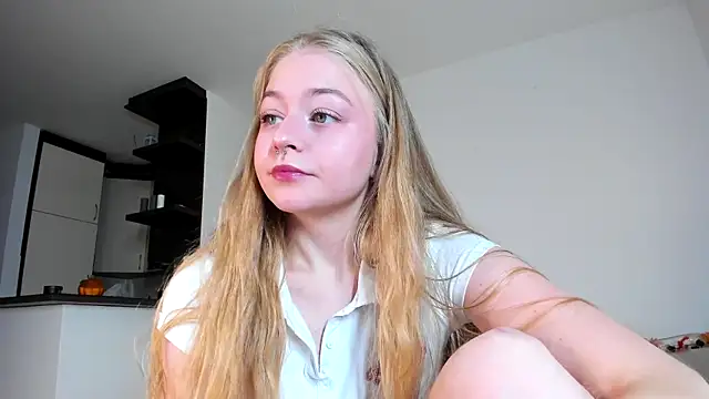 MiaMews online show from October 30, 2025, 12:58 pm