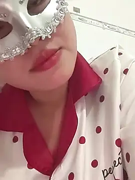 Snapshot of girldam95 chatting on February 20, 2026, 5:26 am girldam95 online show from February 20, 2026, 5:26 am