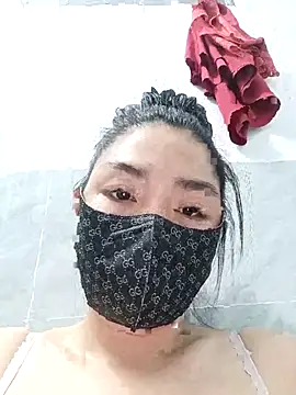 girldam95 online show from December 4, 2025, 12:37 pm