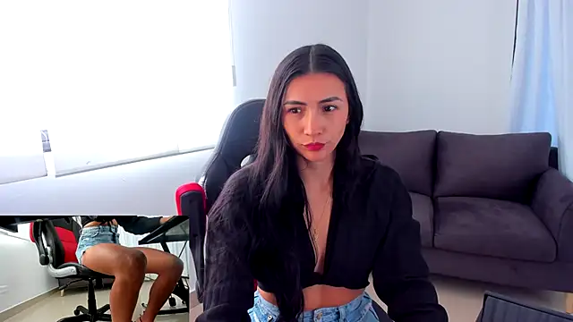 coniie jhons online show from October 19, 2025, 12:41 pm