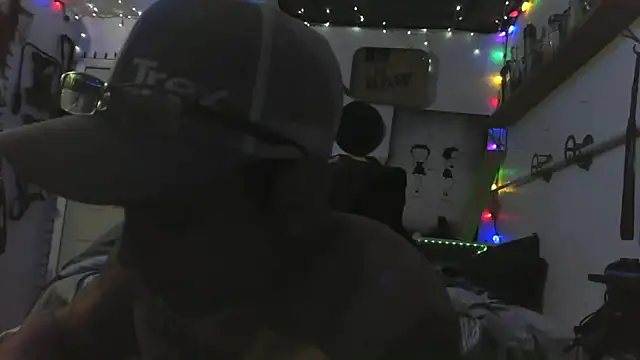 Snapshot of Buffshagswell chatting on April 27, 2026, 10:08 pm Buffshagswell online show from April 27, 2026, 10:08 pm