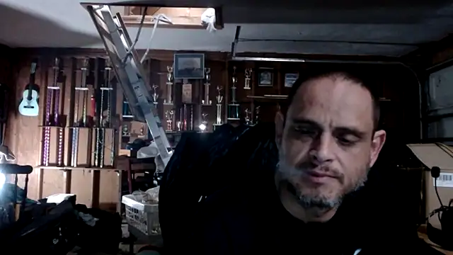 Snapshot of Buffshagswell chatting on March 18, 2025, 1:46 am Buffshagswell online show from March 18, 2025, 1:46 am