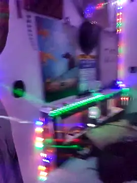 Snapshot of Buffshagswell chatting on October 31, 2025, 12:24 pm Buffshagswell online show from October 31, 2025, 12:24 pm