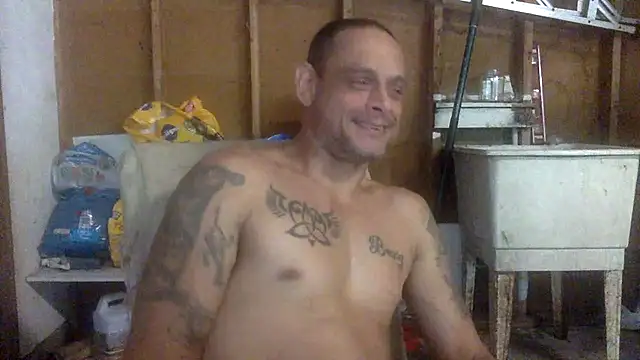 Snapshot of Buffshagswell chatting on September 14, 2025, 5:13 pm Buffshagswell online show from September 14, 2025, 5:13 pm