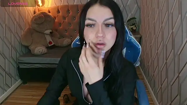 Snapshot of Angelchristix chatting on October 28, 2025, 12:26 pm Angelchristix online show from October 28, 2025, 12:26 pm