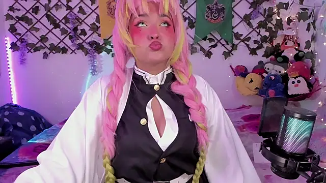 Snapshot of cutepie_uwu_ chatting on January 8, 2025, 7:56 pm cutepie uwu online show from January 8, 2025, 7:56 pm