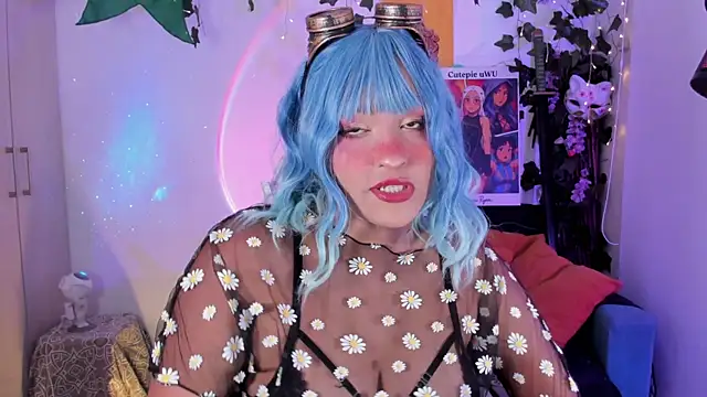 Snapshot of cutepie_uwu_ chatting on September 24, 2025, 12:18 am cutepie uwu online show from September 24, 2025, 12:18 am