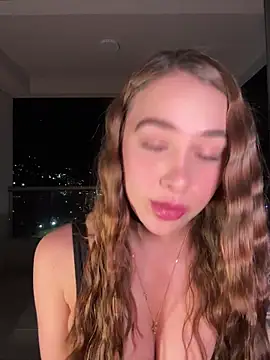 Snapshot of Lanataylor- chatting on June 21, 2026, 1:00 am Lanataylor- online show from June 21, 2026, 1:00 am