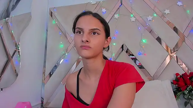 ninaht online show from December 18, 2025, 9:29 pm