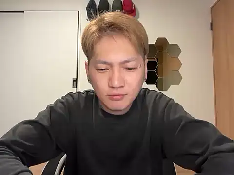 kensnb online show from November 26, 2025, 7:47 pm