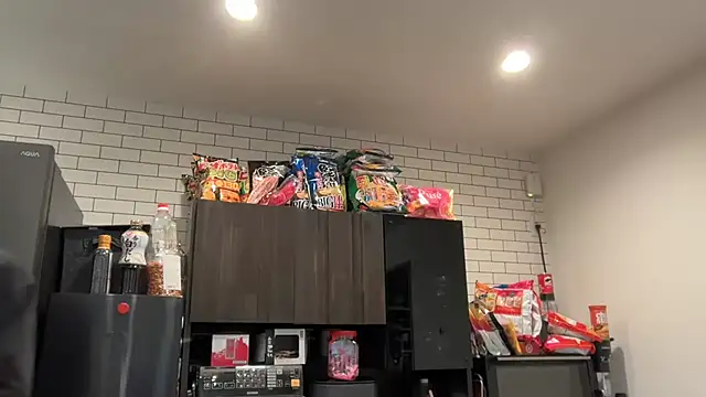 kensnb online show from October 6, 2025, 7:42 am