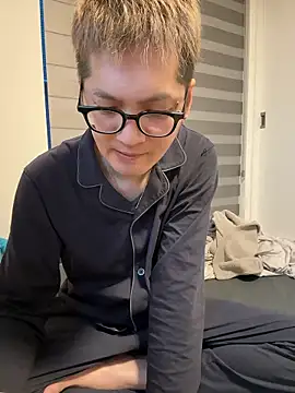 kensnb online show from April 12, 2026, 8:23 pm