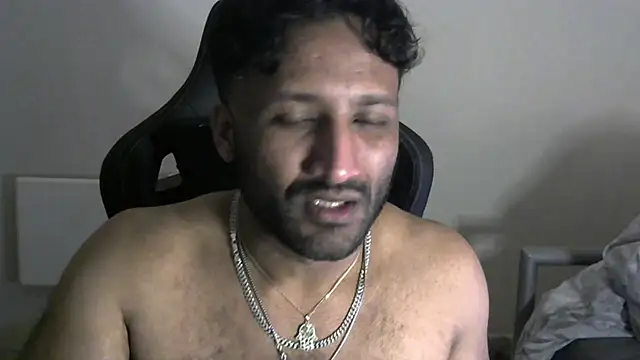 Snapshot of shadthebiguy chatting on March 3, 2025, 12:01 am shadthebiguy online show from March 3, 2025, 12:01 am