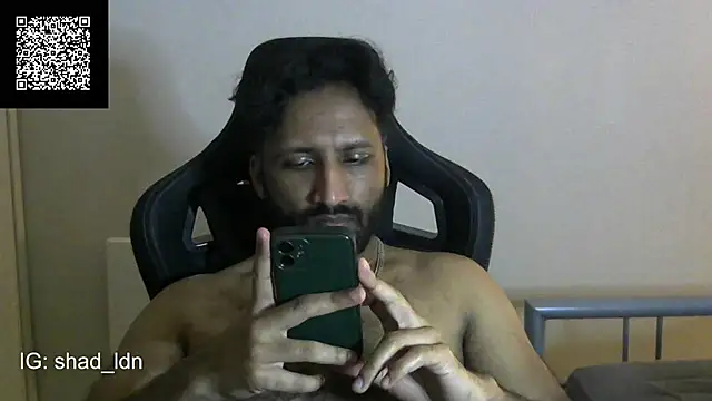 Snapshot of shadthebiguy chatting on December 25, 2024, 9:54 pm shadthebiguy online show from December 25, 2024, 9:54 pm